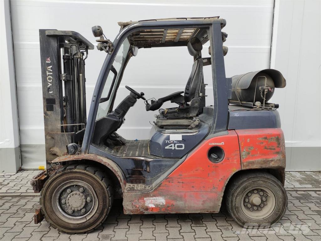 Toyota 8FG35N LPG heftrucks