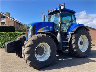 New Holland T 8040