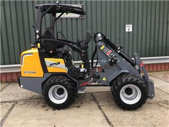 GiANT G 2300 HD shovel