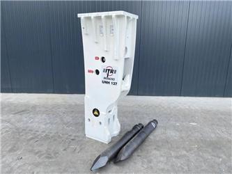  Itr UNH137 NEW ROCK BREAKER