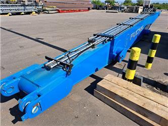 Fuchs MHL370F boom, 9700mm