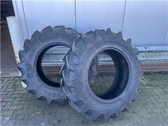 BKT 380/85 R 28