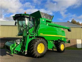 John Deere T 560 i