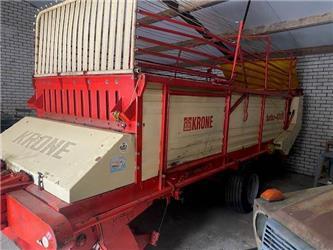 Krone opraap-doseerwagen Turbo 4000 met dwarsafvoerband