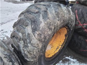United "Hf2" 700/50x30,5