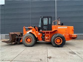 Doosan DL 250-3