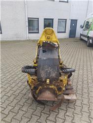 John Deere H752
