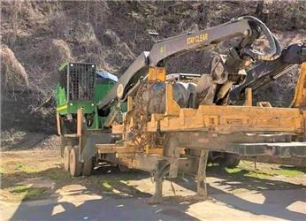John Deere 337E