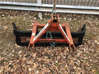 Moulton SCRAPER