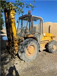JCB 930
