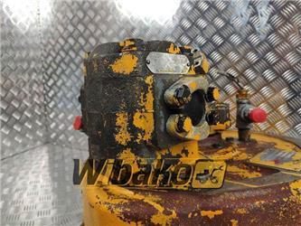 Commercial Hydraulic pump Commercial D230-32 657735C91