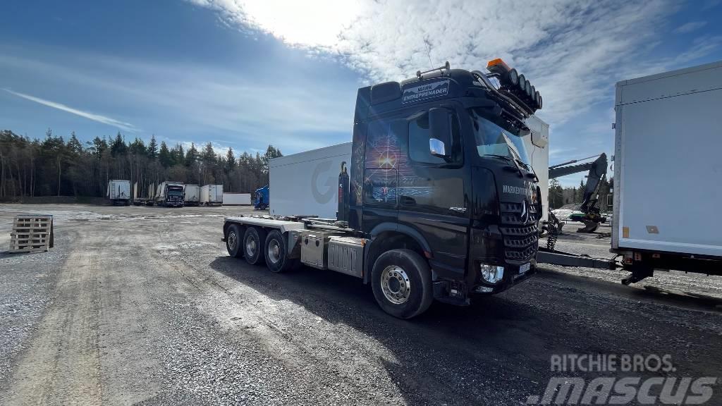 Mercedes-Benz Arocs 3252 Vrachtwagen met containersysteem