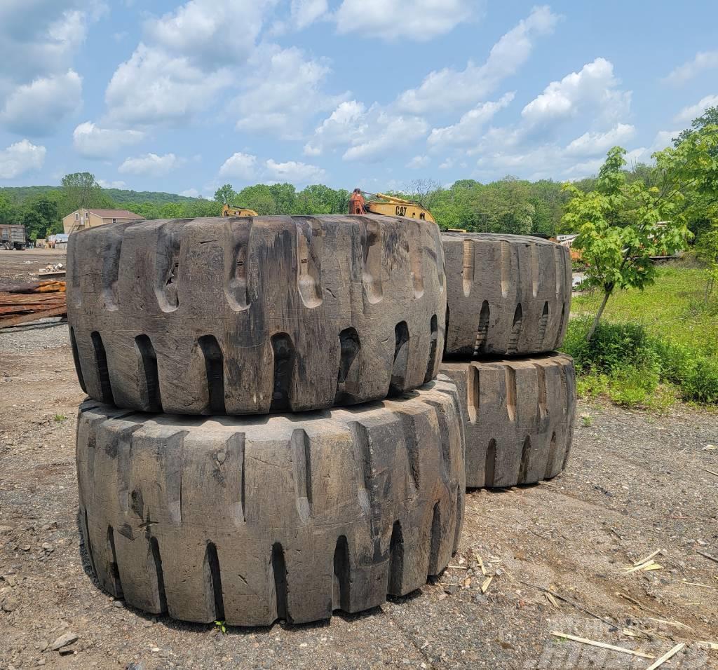  UNMATCHED USED RADIAL TIRES Wielladers