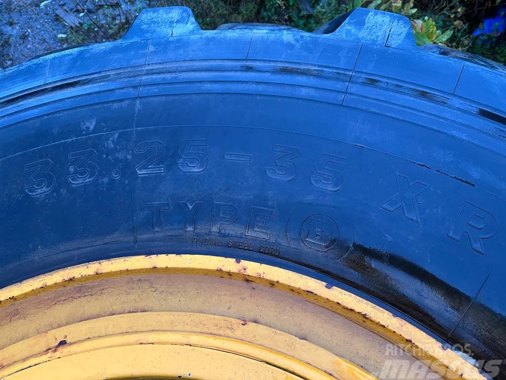  Dumper däck Michelin 33,25-35 Banden, wielen en velgen