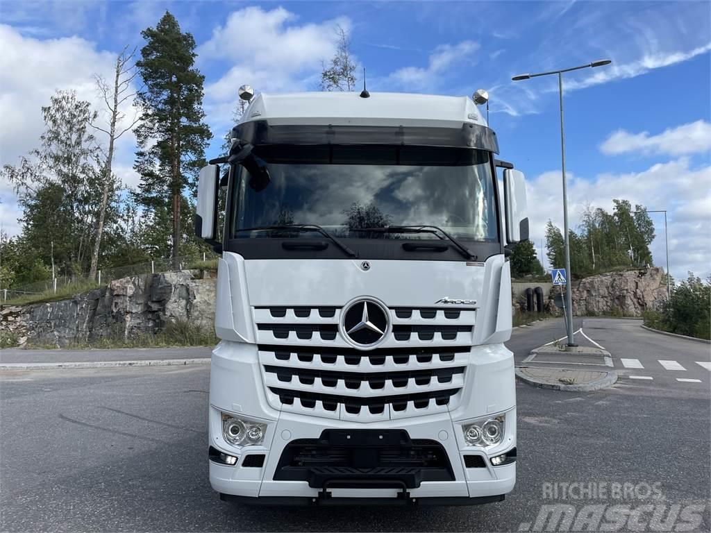 Mercedes-Benz Arocs 3753L 8X4 Vrachtwagen met containersysteem