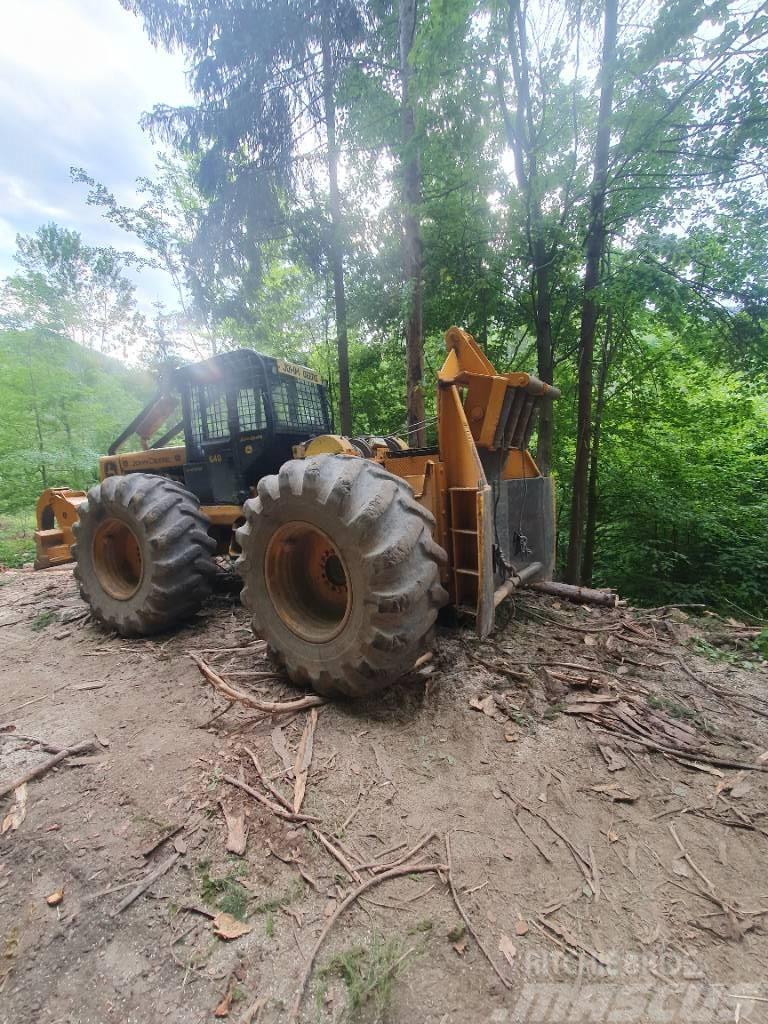 John Deere 640 D Forestry tractors