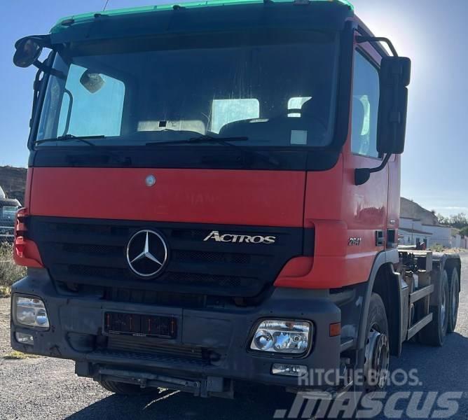 Mercedes-Benz 2641 Vrachtwagen met containersysteem