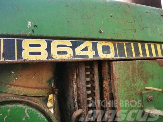 John Deere 8640 1982r Tractoren