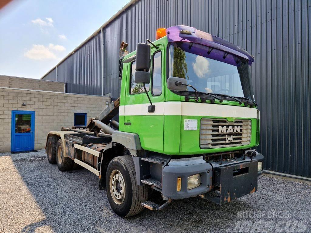 MAN 33.414 F2000 LAMMES-BLATT-SPRING NAAFREDUCTIE / MA Vrachtwagen met containersysteem