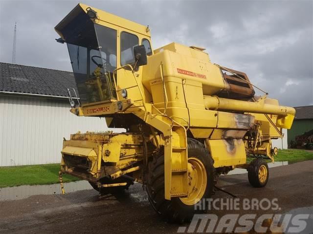 New Holland 1550S sælges i dele/for parts Maaidorsmachines
