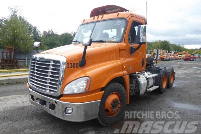 Freightliner CASCADIA 125 Chassis met cabine