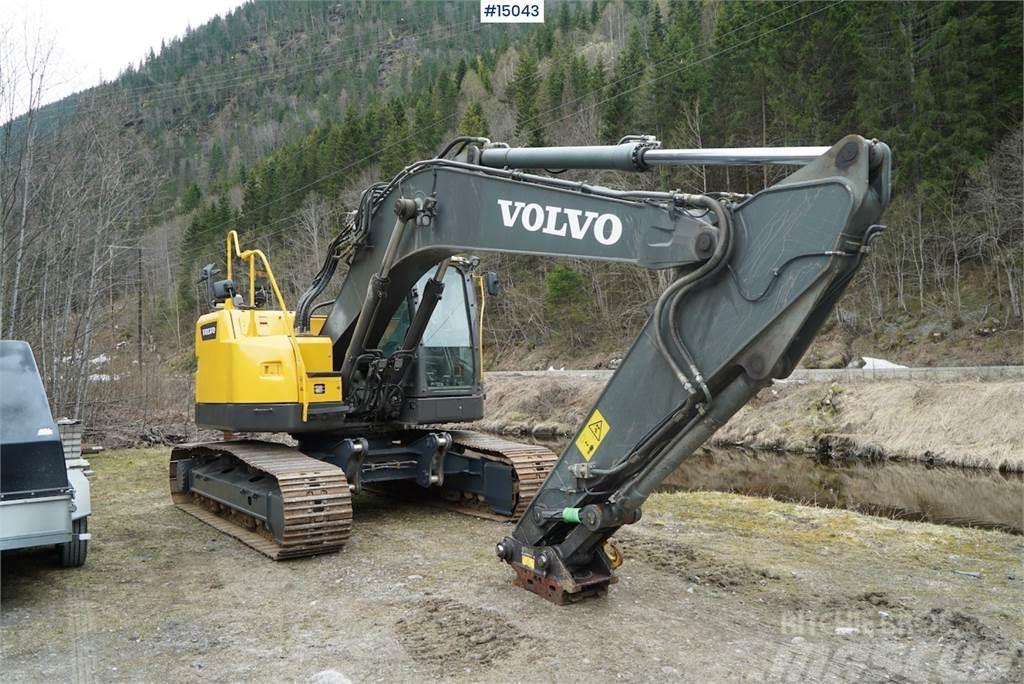 Volvo ECR235DL Excavator w/ bucket and rotor tilt. Rupsgraafmachines