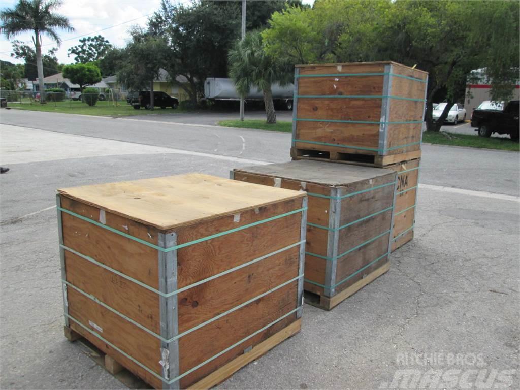  Shipping or Storage containers, boxes, wood crates Opslag containers