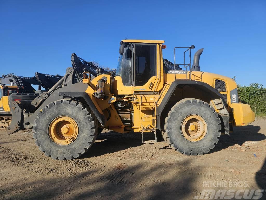Volvo L180G with weight Wielladers