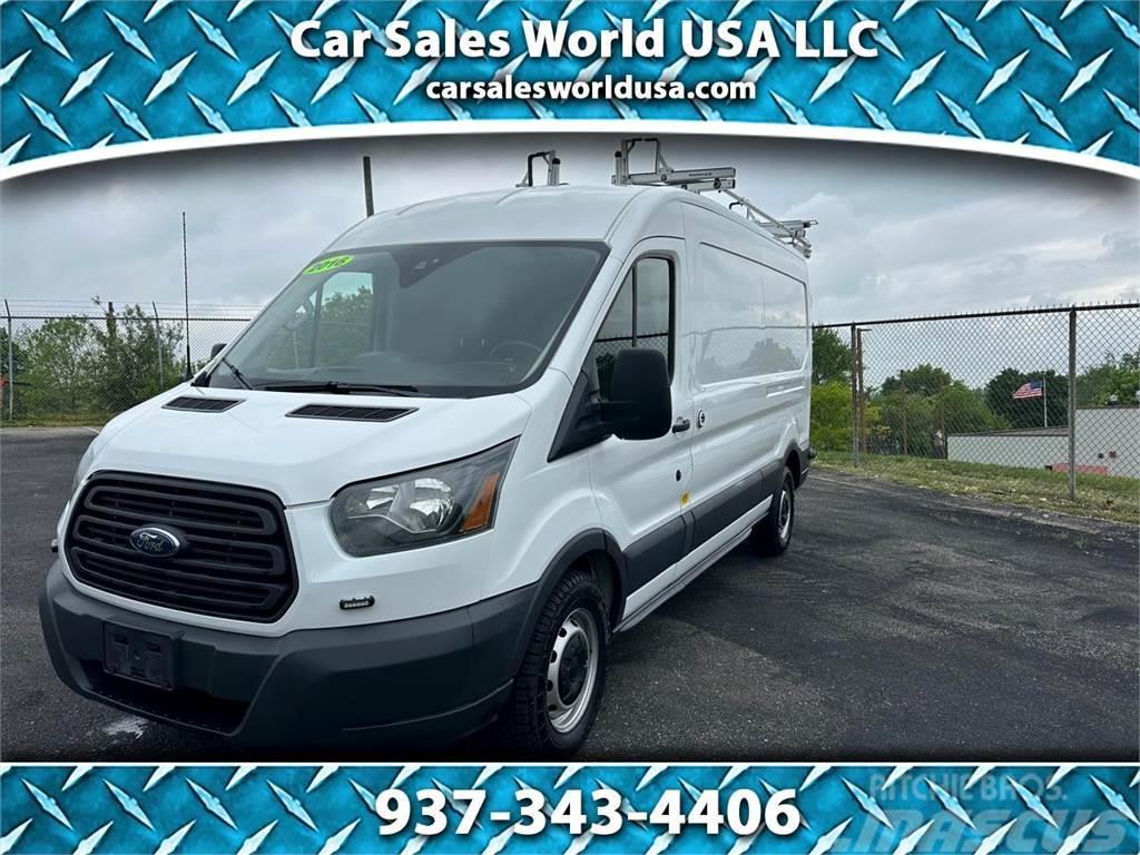Ford Transit Auto's