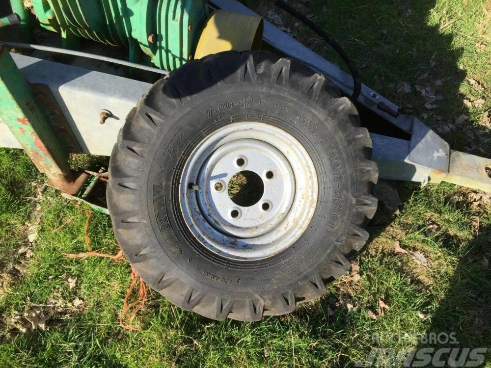  Dumper wheel and tyre 7.00 -12 £70 plus vat £84 Banden, wielen en velgen