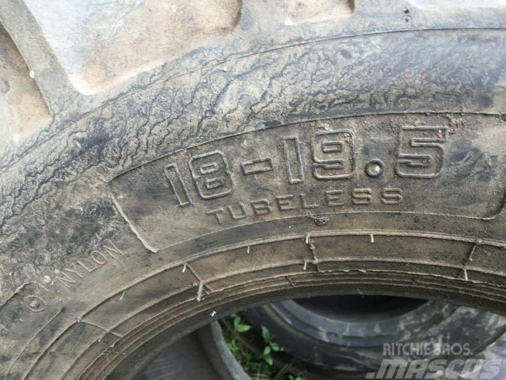  Used Tyre 18 - 19.5 - 16 Ply rating £70 Banden, wielen en velgen