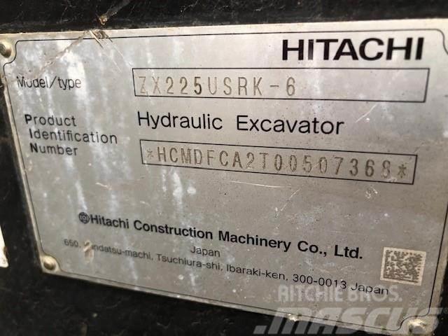 Hitachi ZX225USRK-6 Rupsgraafmachines