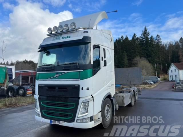 Volvo FH13 540 6x2 Chassis met cabine