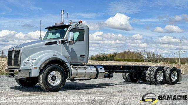 Kenworth T880 DAY CAB Tractor Units