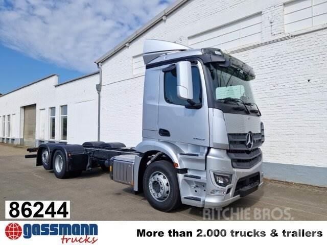 Mercedes-Benz Actros 2553 LL 6x2, Retarder, Liftachse, Chassis met cabine