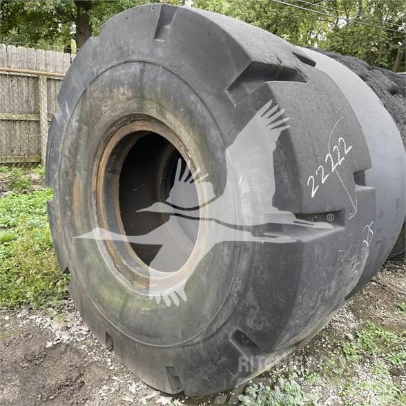  GENERAL 33.25x35 Tyres, wheels and rims