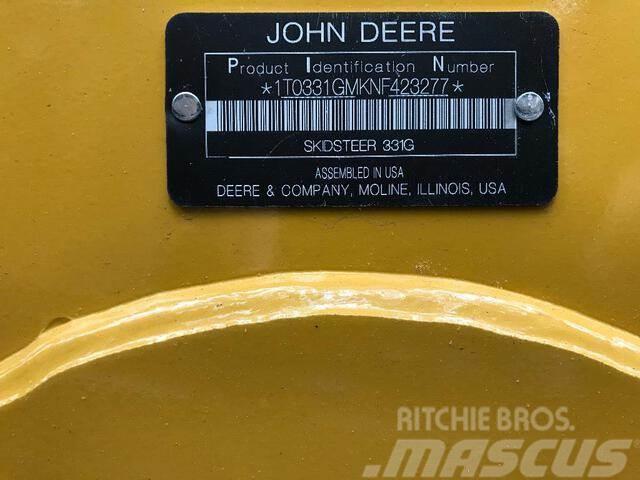 John Deere 331G Schrankladers