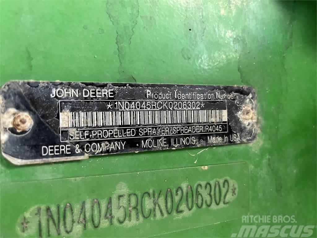 John Deere R4045 Getrokken spuitmachines