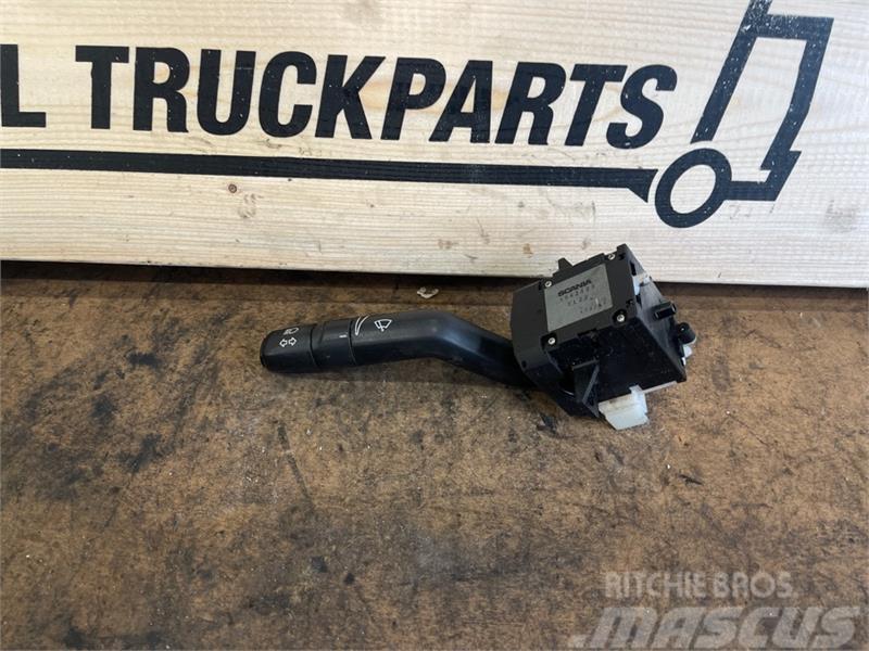 Scania SCANIA WIPER LEVER 1542529 Other components
