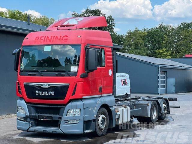 MAN TGX 24.400 6x2 Euro 6 Fahrgestell Chassis met cabine