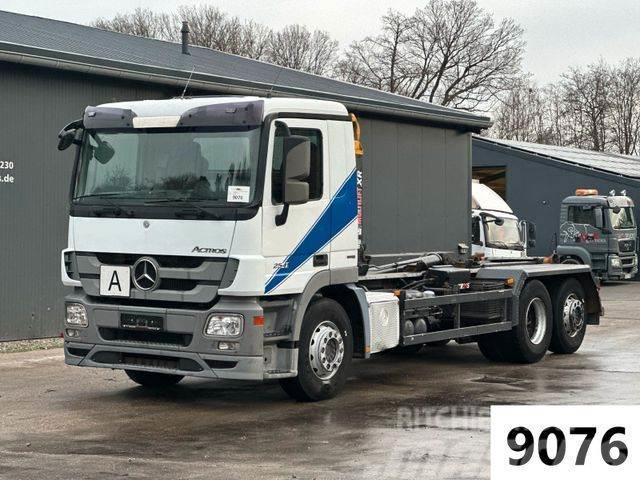 Mercedes-Benz Actros 2541 6x2 Euro5 HIAB-Abrollkipper Vrachtwagen met containersysteem