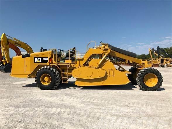 CAT RM-300 Anders