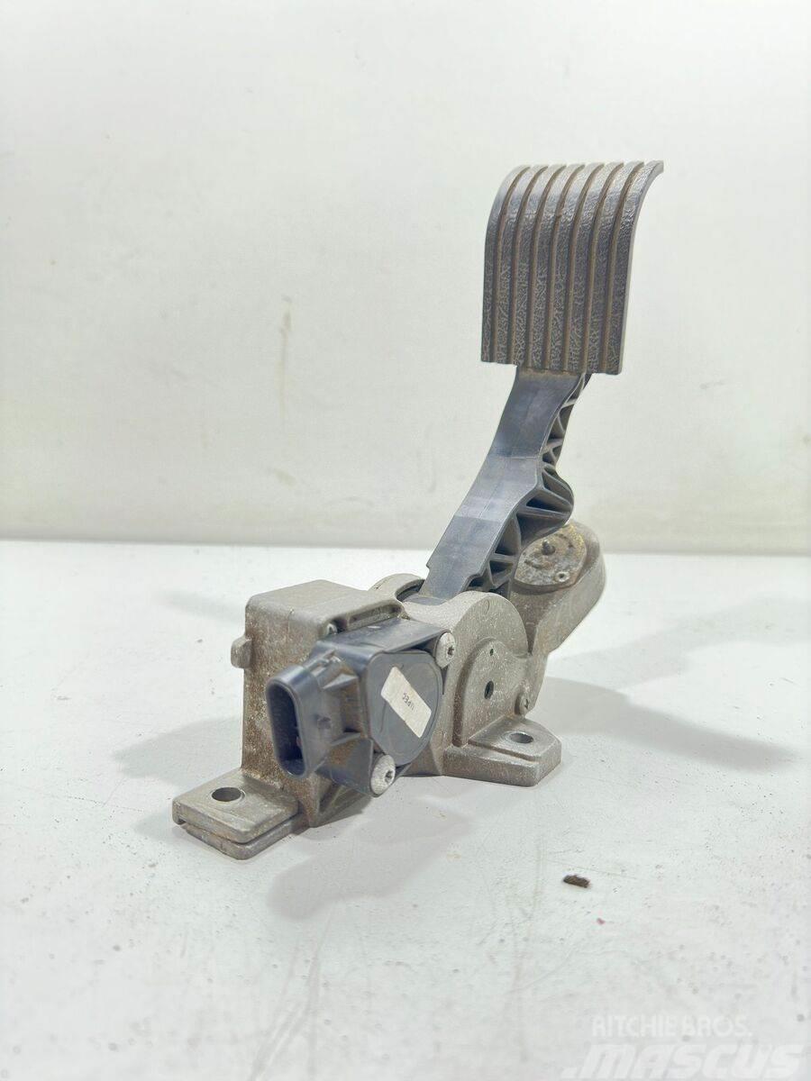 DAF /Tipo: V90 R.3.44-1 / Pedal do Acelerador com Sens Motoren