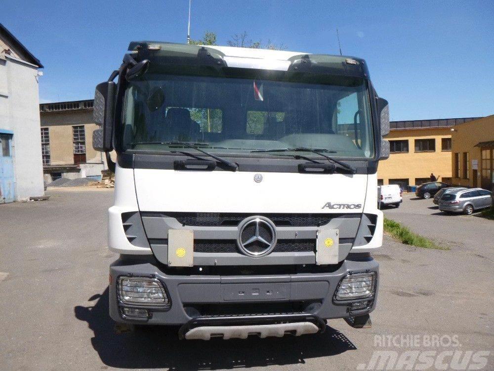 Mercedes-Benz Actros 2641 Vrachtwagen met containersysteem
