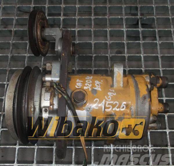CAT Air conditioning compressor Caterpillar 320 Other components