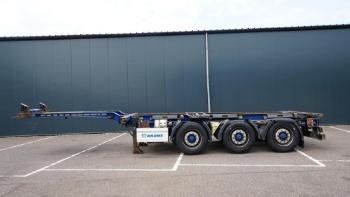Krone 3 axle container chassis extendable trailer