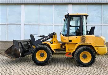 Volvo L 30 G *2018*  *2437 HOURS *   *CE*