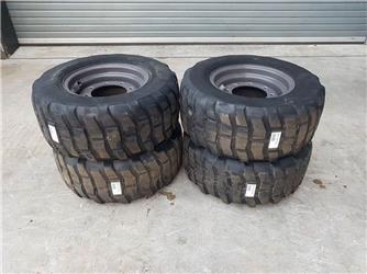Ahlmann AZ45-Dunlop 385/55R18 (15.5/55R18)-Tire/Reifen