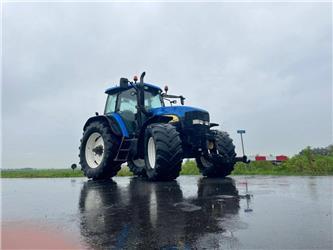 New Holland TM175 Frontlinkage and frontpto