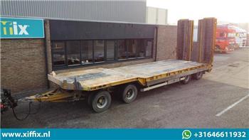 Nooteboom 4-axle trailer with double hydraulic ramps